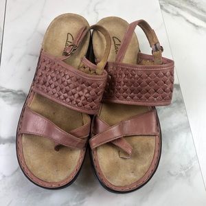 clarks sandals womens pink